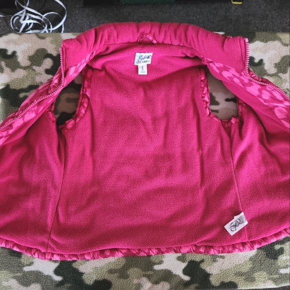 Pattern Puffy Vest - Picture 2 of 6